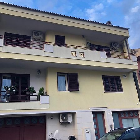 Mansarda Mentana Due Apartman Vittoria Kültér fotó